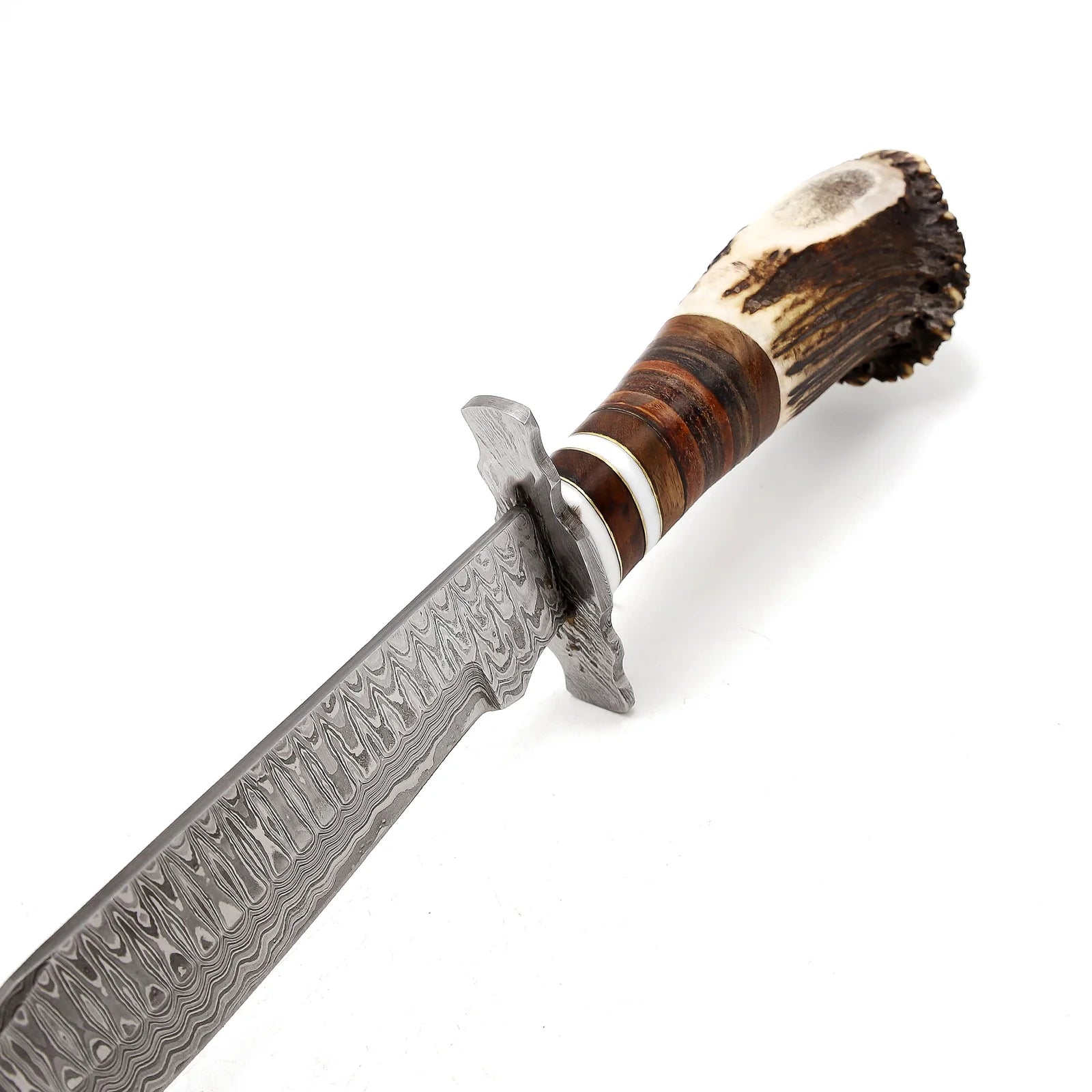 Ručně vyrobený lovecký nůž Bowie z damaškové oceli: rukojeť z jelení kůže, kožené pouzdro