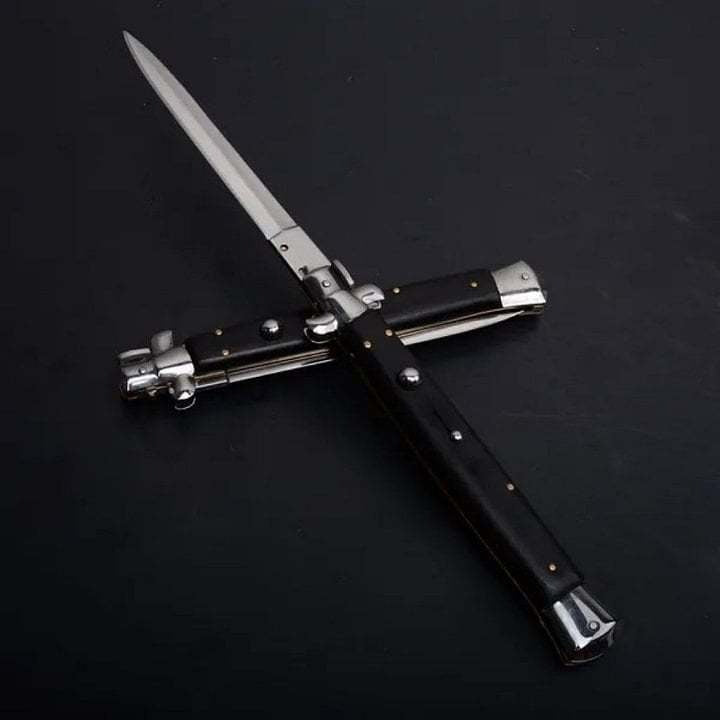 Čistě ručně vyrobený, staromódní italský kapesní nůž stiletto